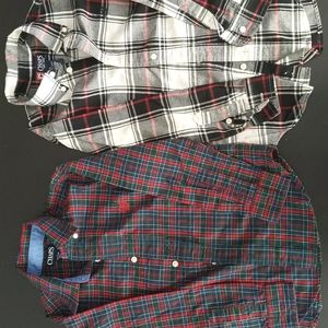 Boys size 6 Chaps long sleeve button down shirts.